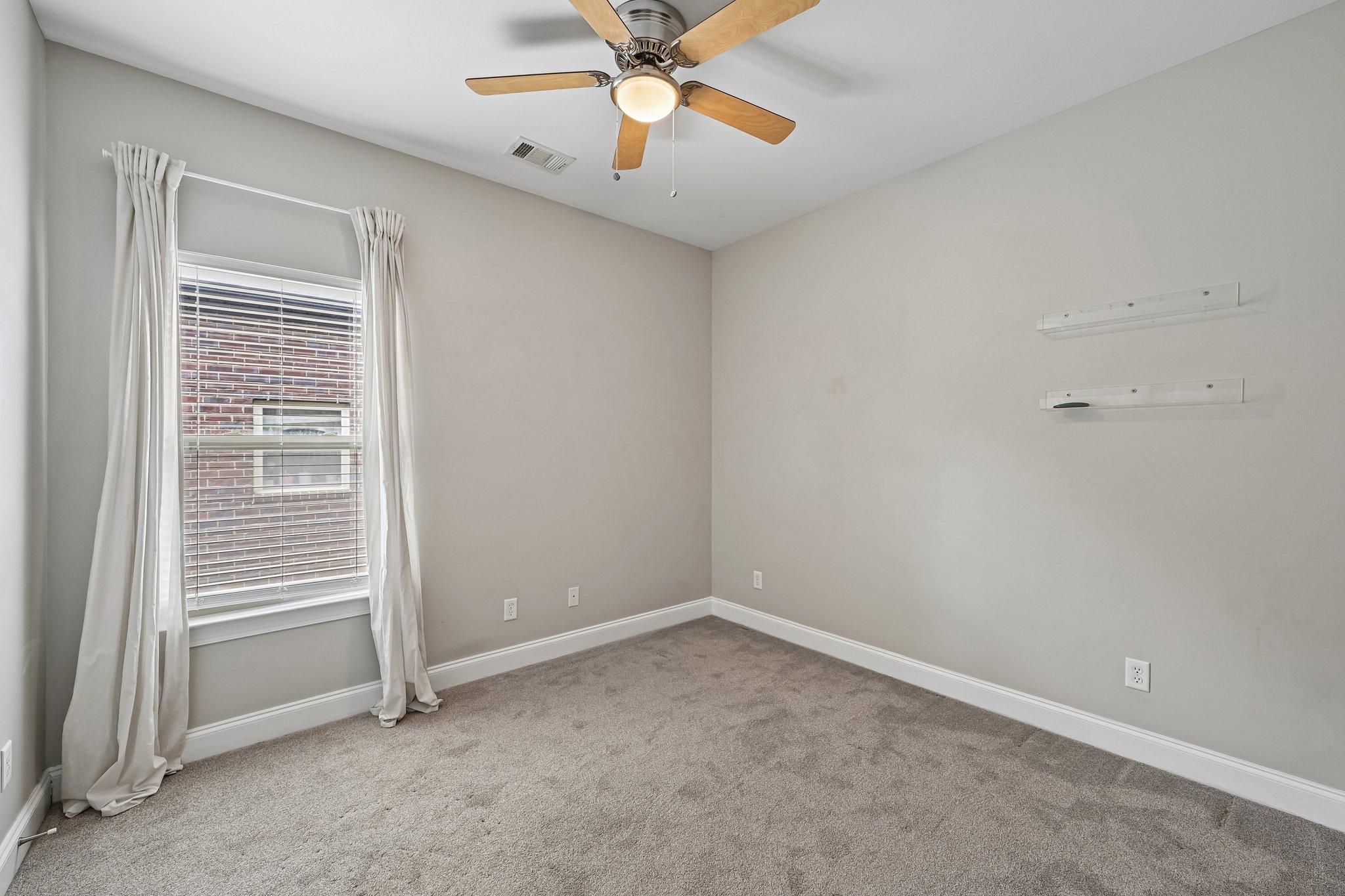 Glen Cross Cir-S2306-022.jpg