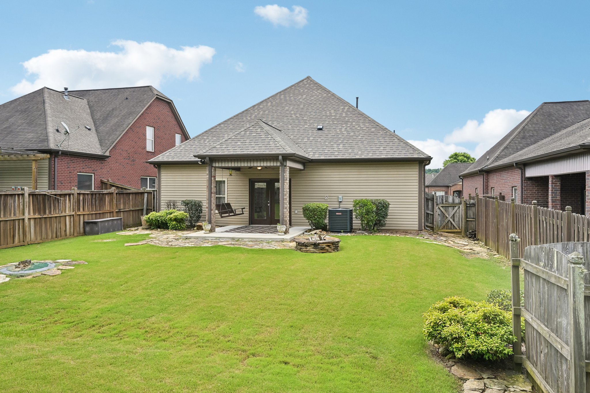 Glen Cross Cir-S2306-032.jpg