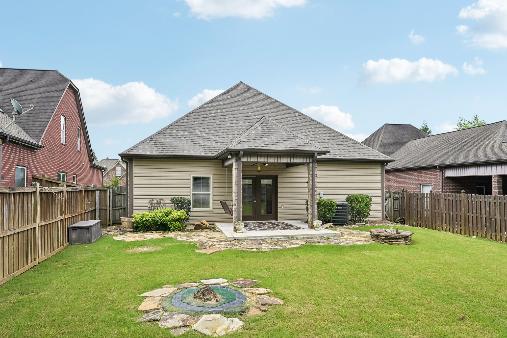 Glen Cross Cir-S2306-035.jpg