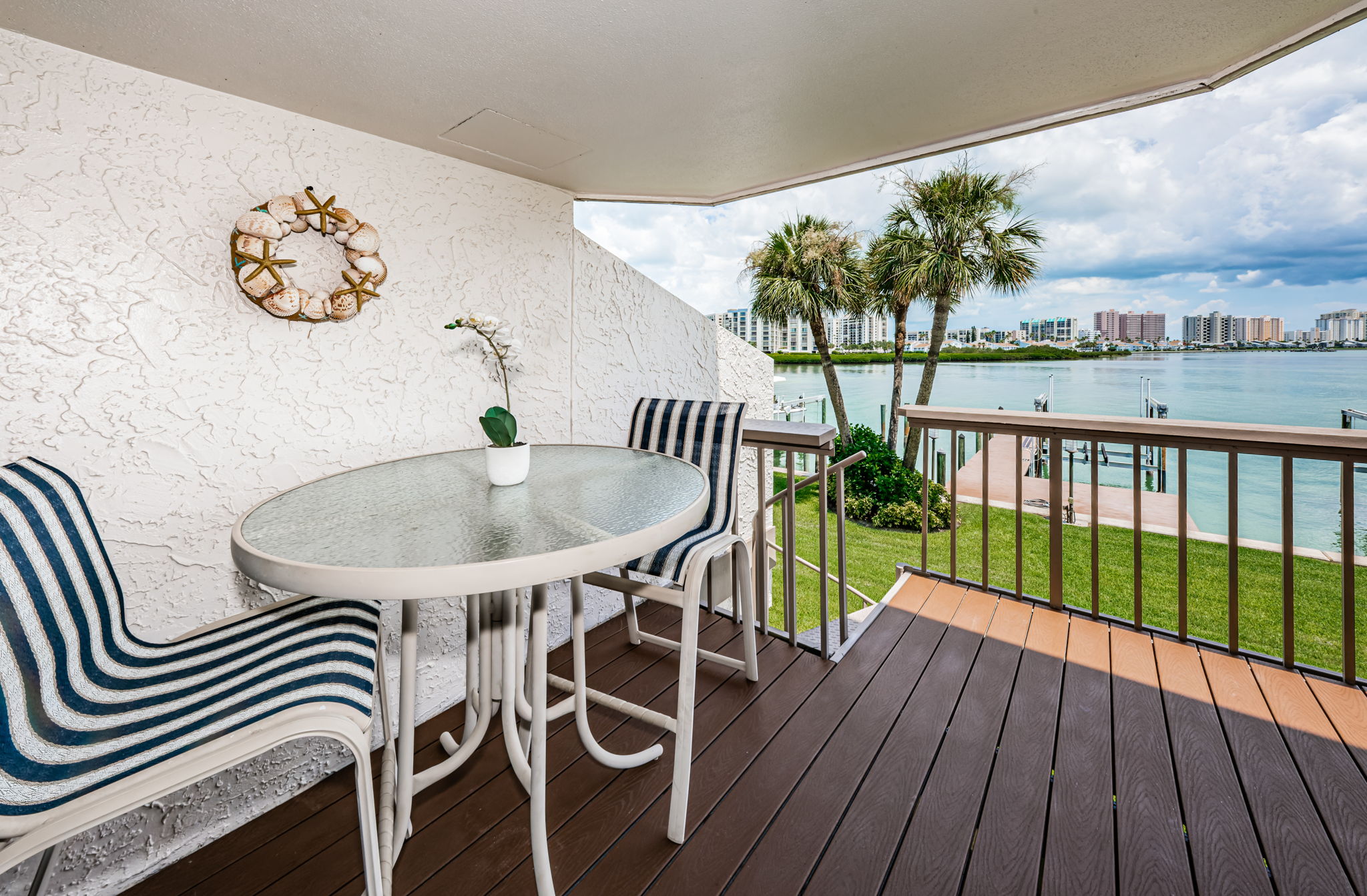 Balcony4