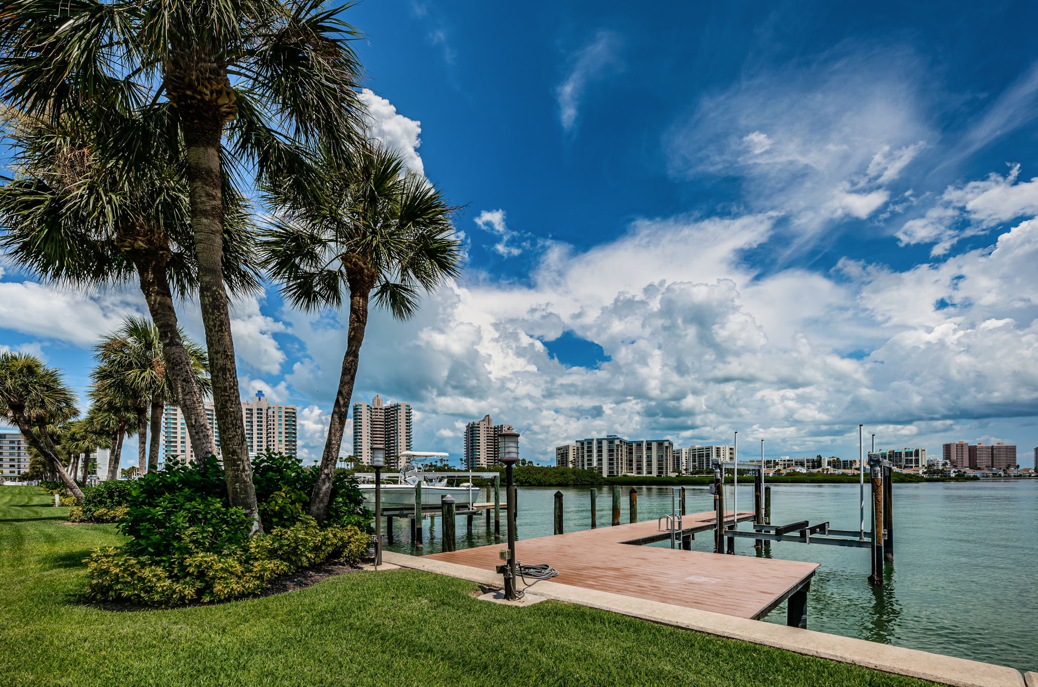 Dock1