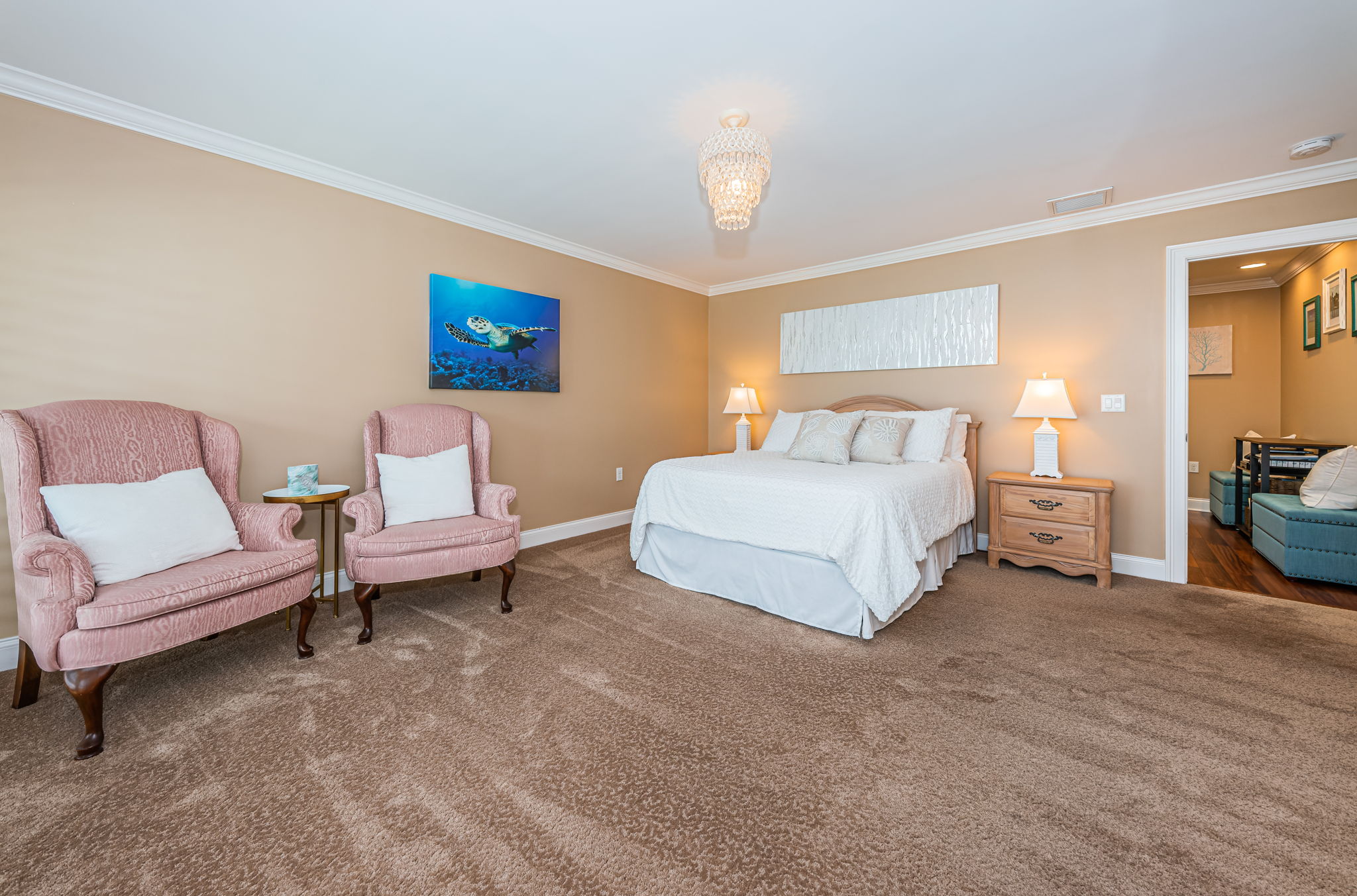Upper Level Master Bedroom1h