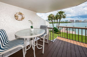 Balcony4