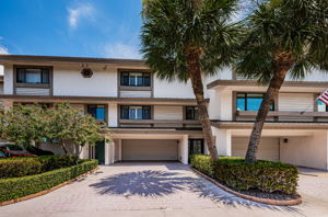 Front Exterior4