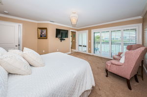 Upper Level Master Bedroom1f