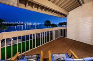Upper Level Master Balcony21