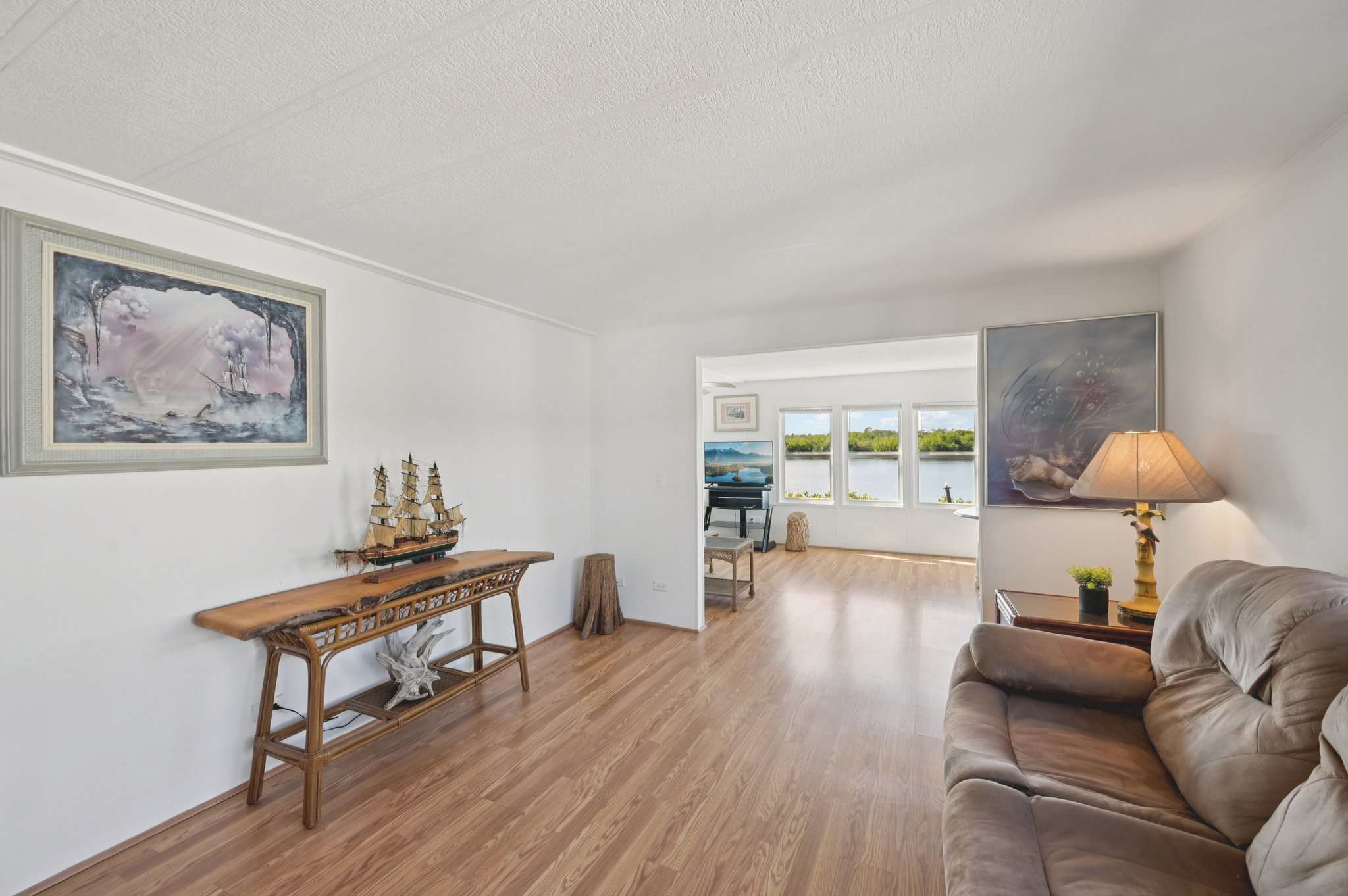 Martinique Rd-S0601-004.jpg