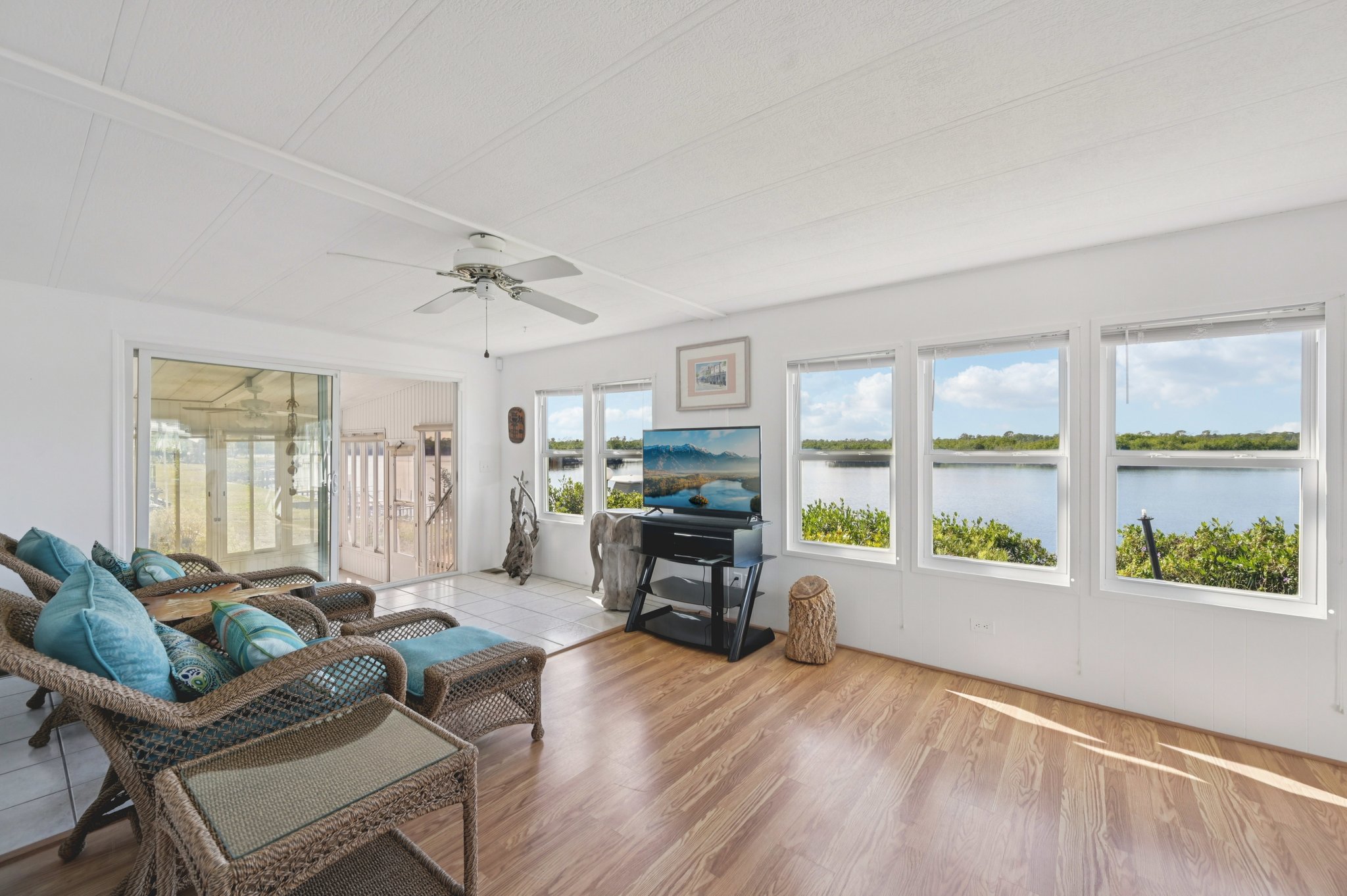 Martinique Rd-S0601-005.jpg