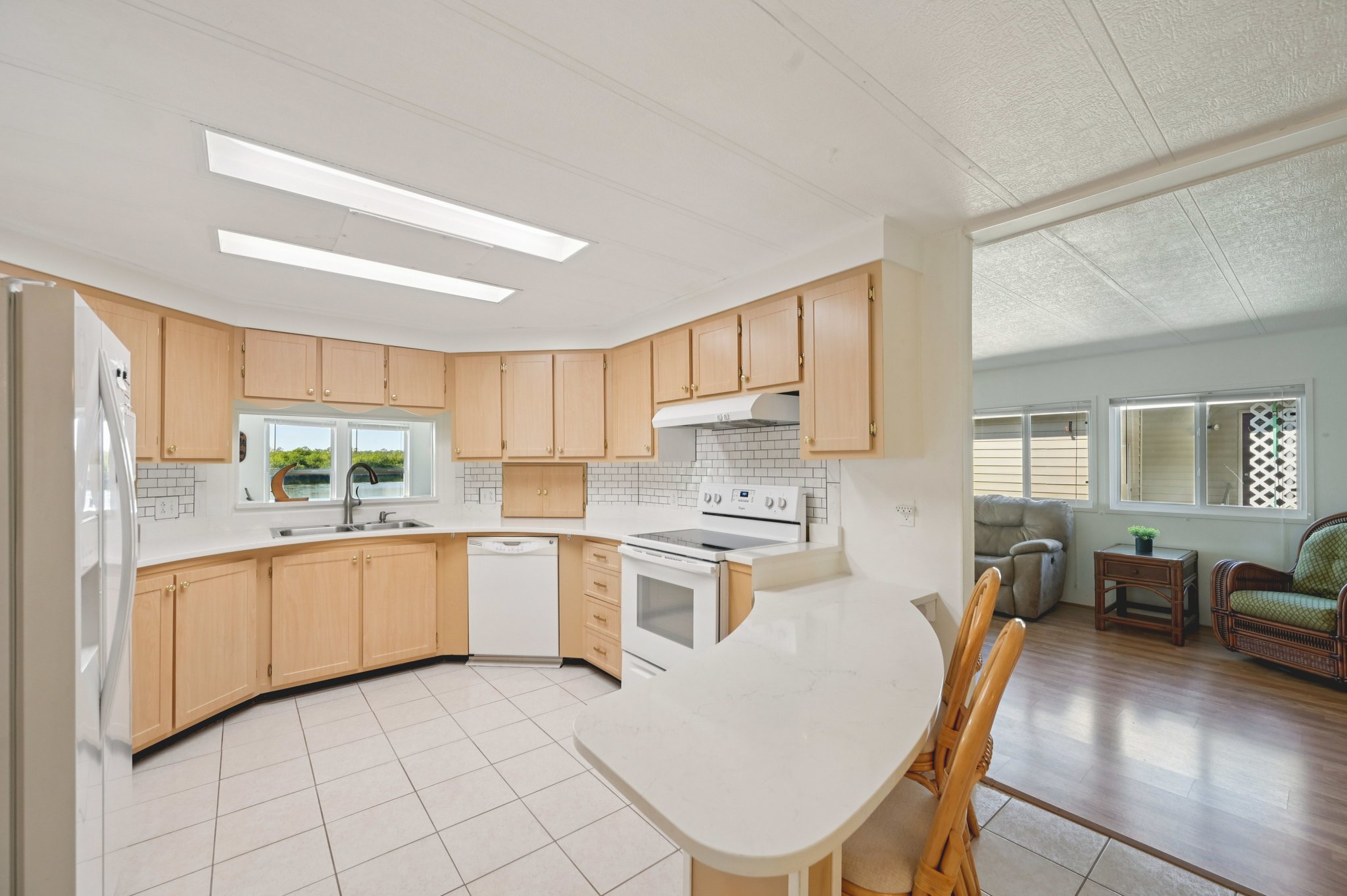 Martinique Rd-S0601-012.jpg