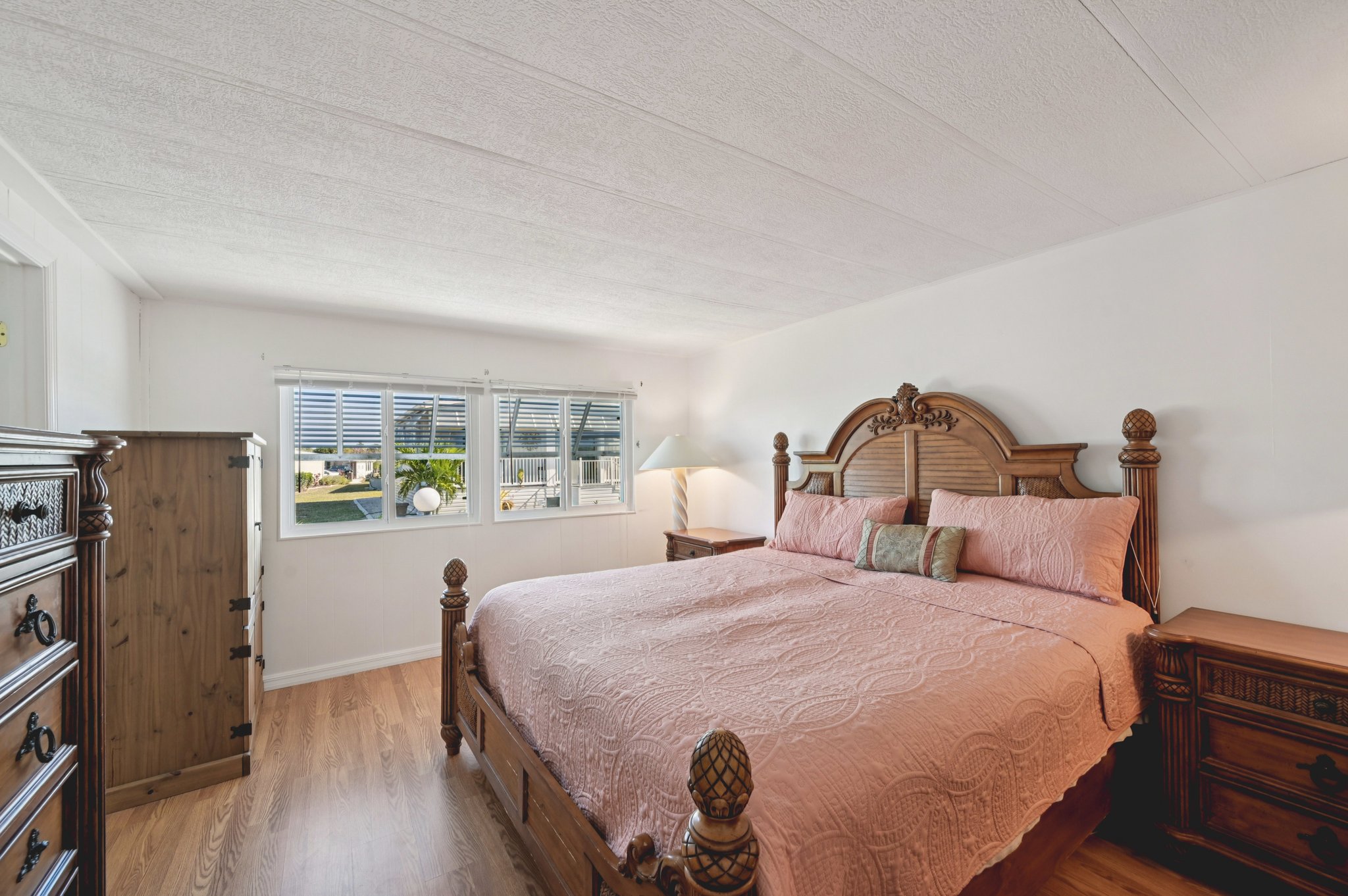 Martinique Rd-S0601-017.jpg