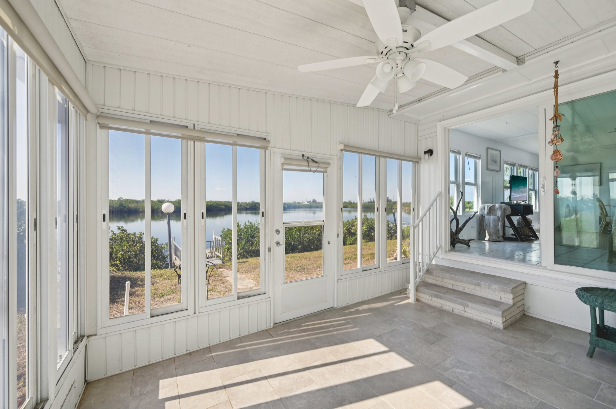 Martinique Rd-S0601-027.jpg