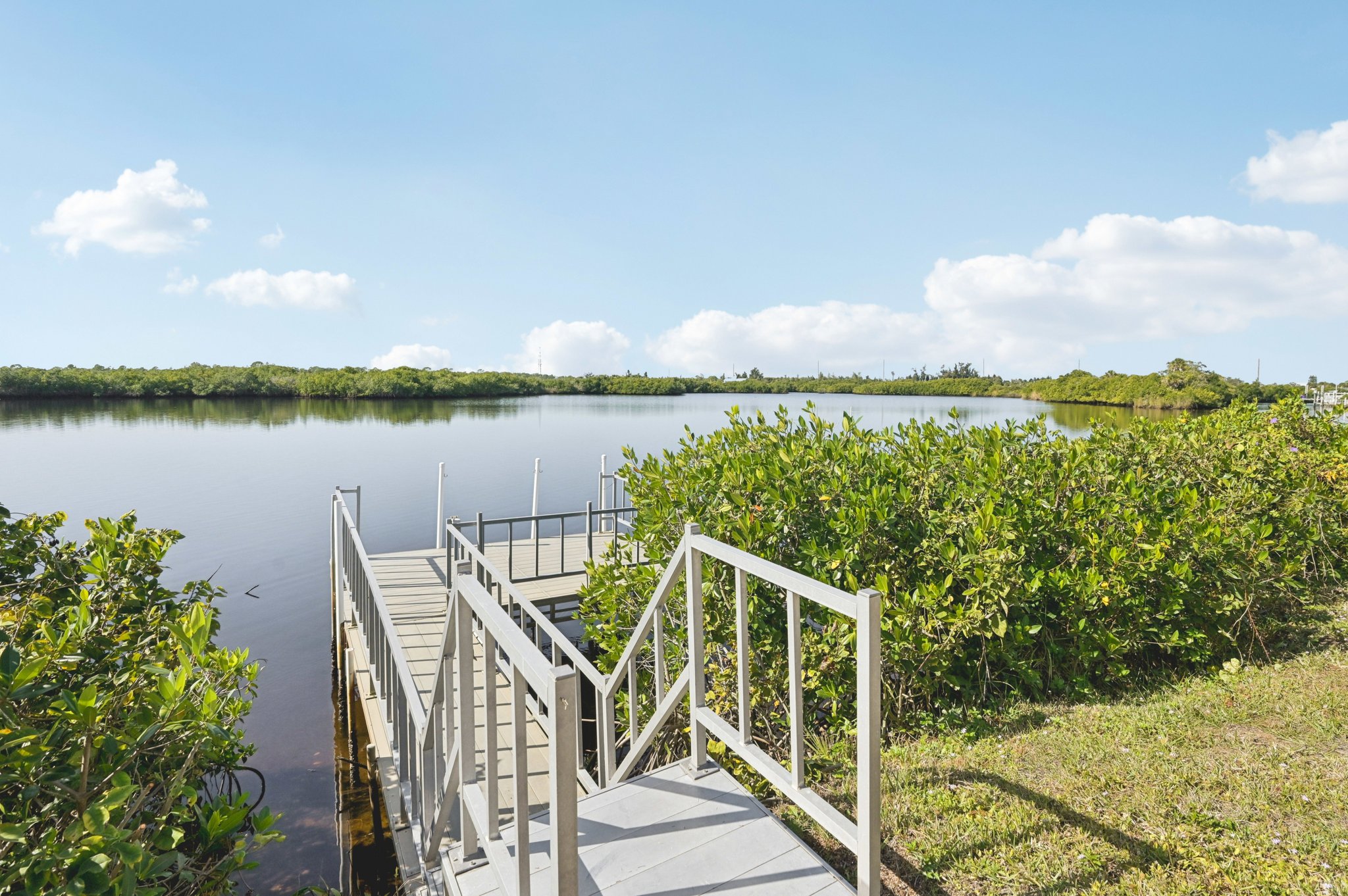 Martinique Rd-S0601-034.jpg