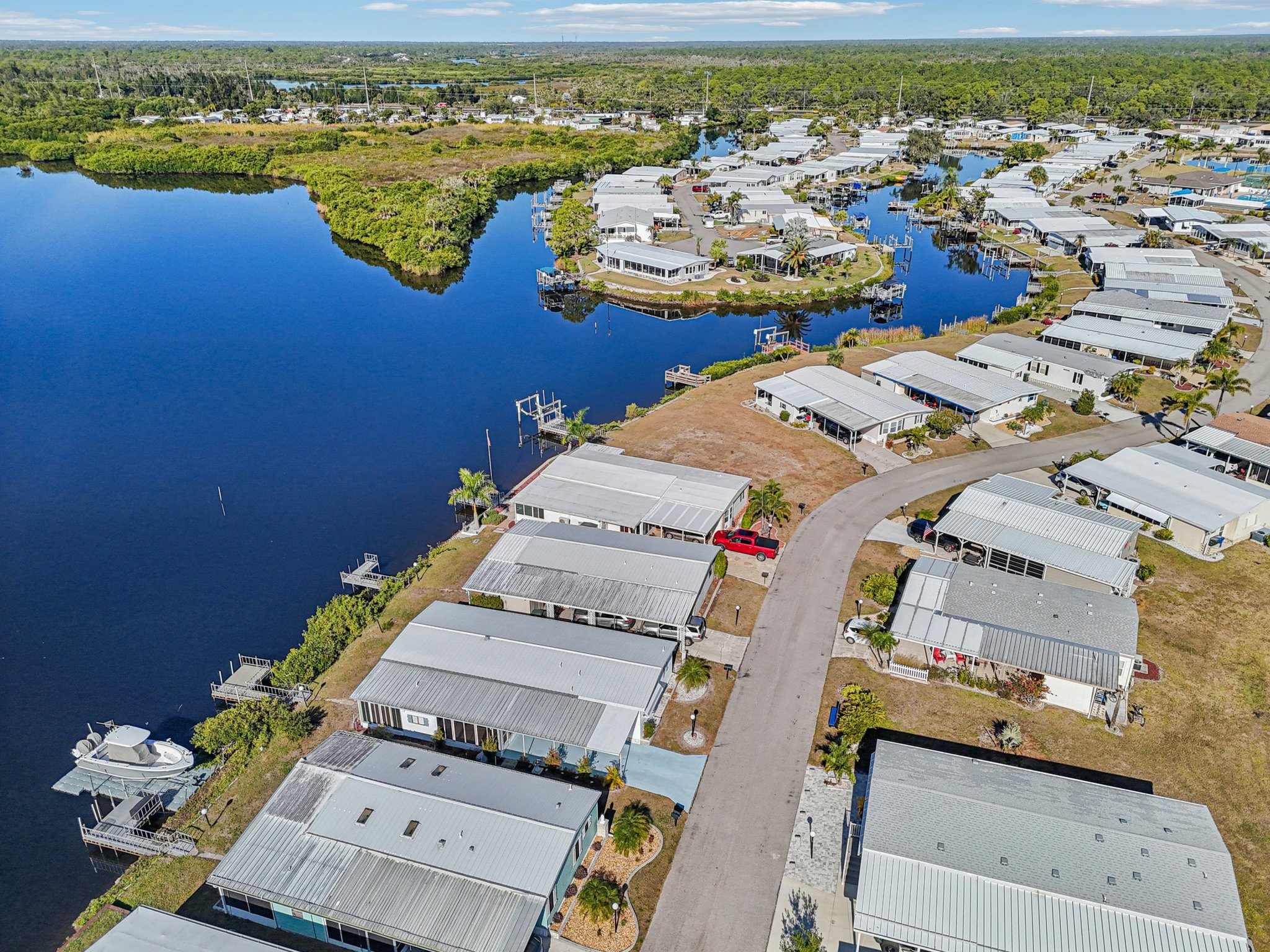 Martinique Rd-S0701-1-005.jpg