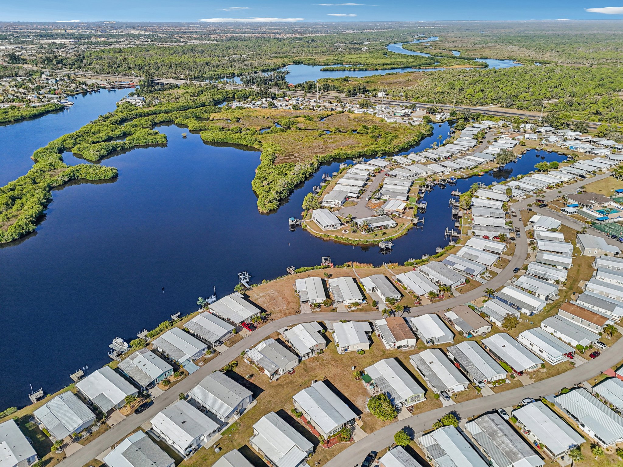 Martinique Rd-S0701-1-007.jpg