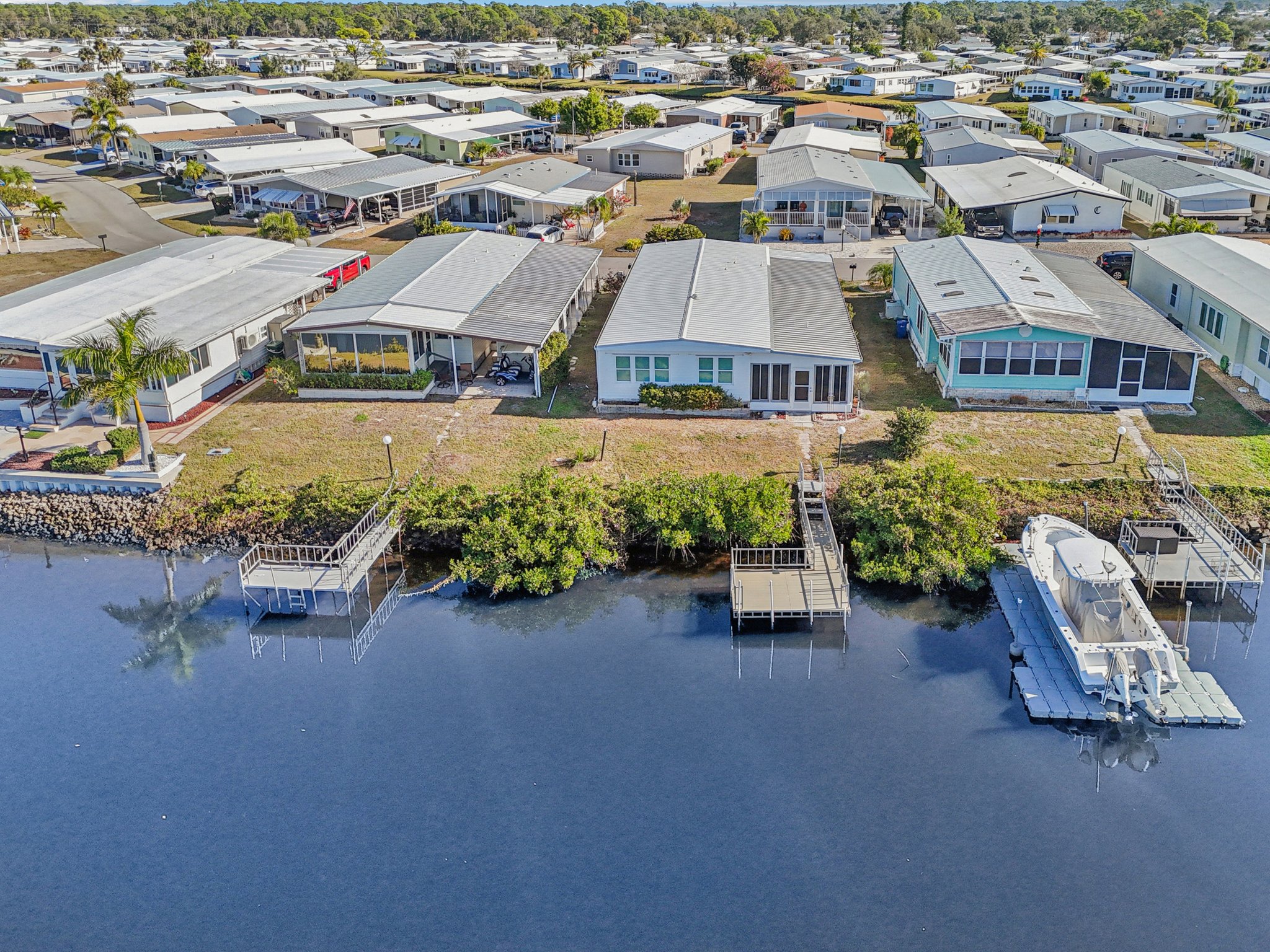 Martinique Rd-S0701-1-013.jpg