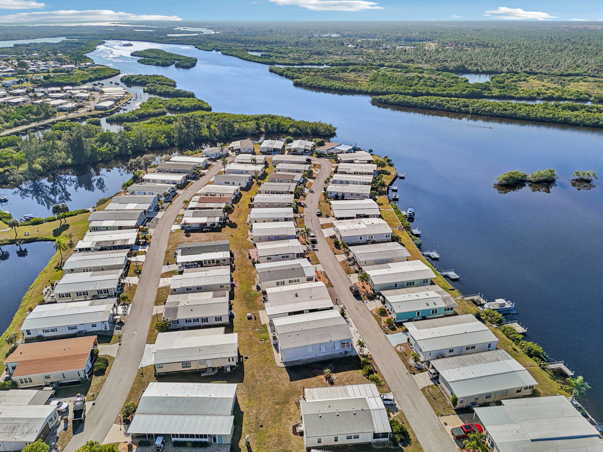 Martinique Rd-S0701-1-017.jpg