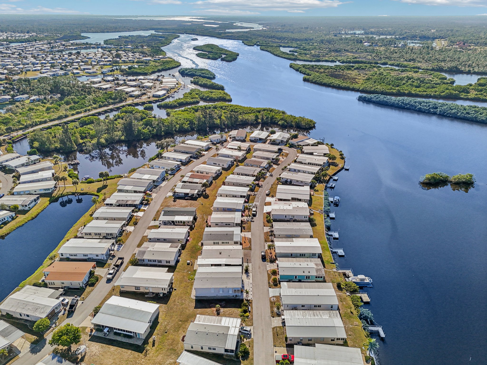 Martinique Rd-S0701-1-020.jpg