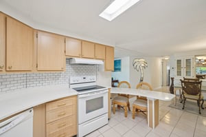 Martinique Rd-S0601-014.jpg