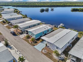 Martinique Rd-S0701-1-003.jpg