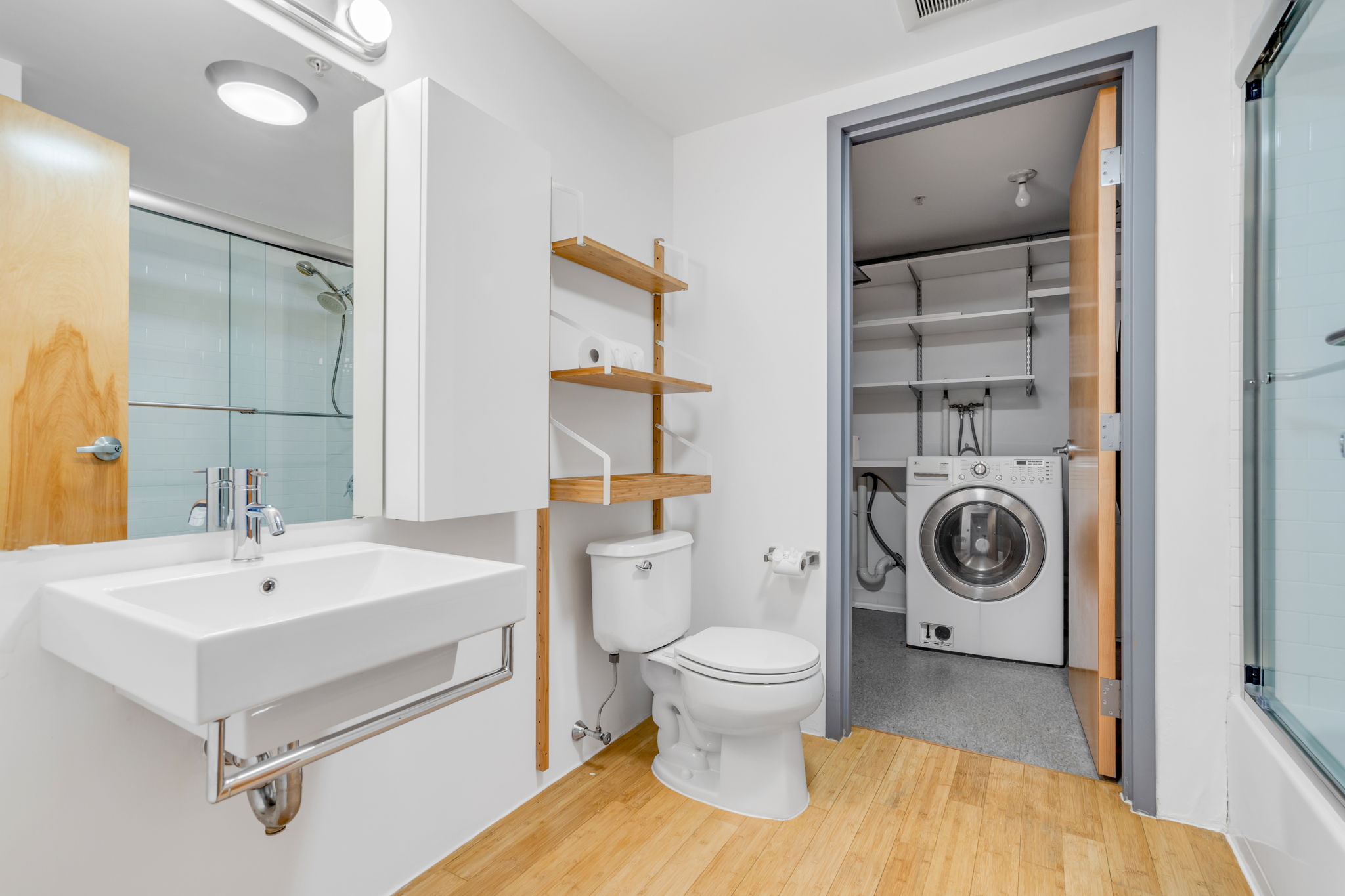 Laundry hook up