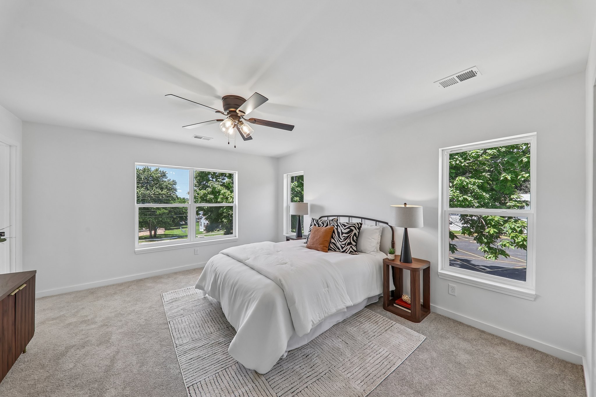 156 Reading Ave-S0206-030.jpg