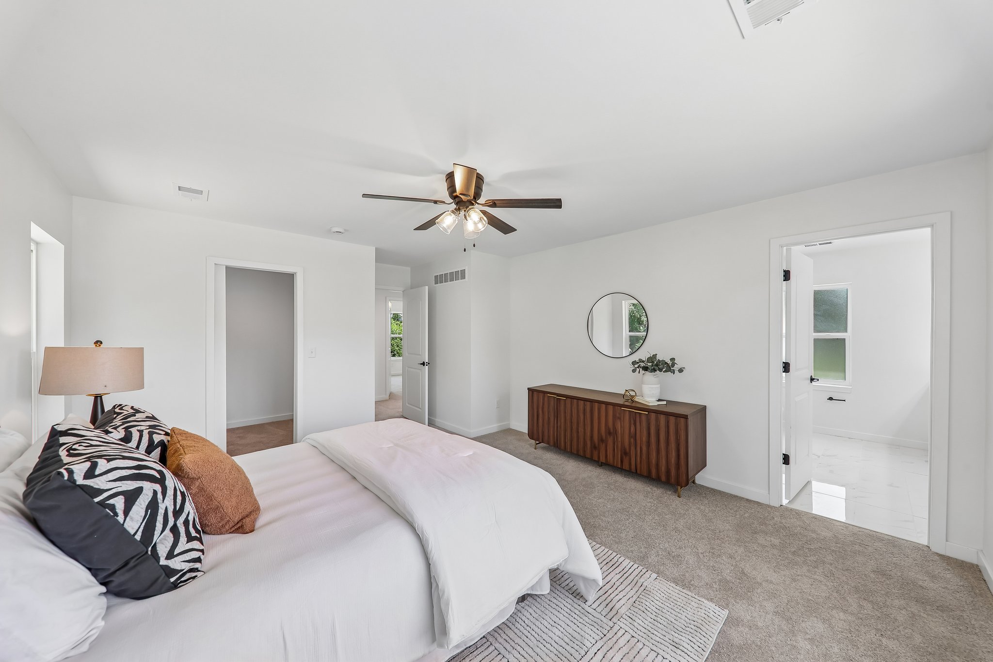 156 Reading Ave-S0206-034.jpg