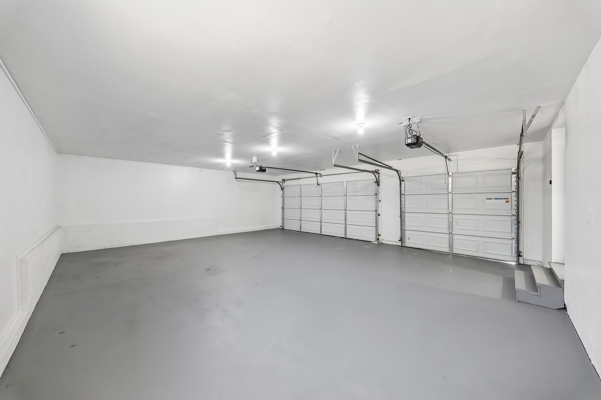 156 Reading Ave-S0206-037.jpg