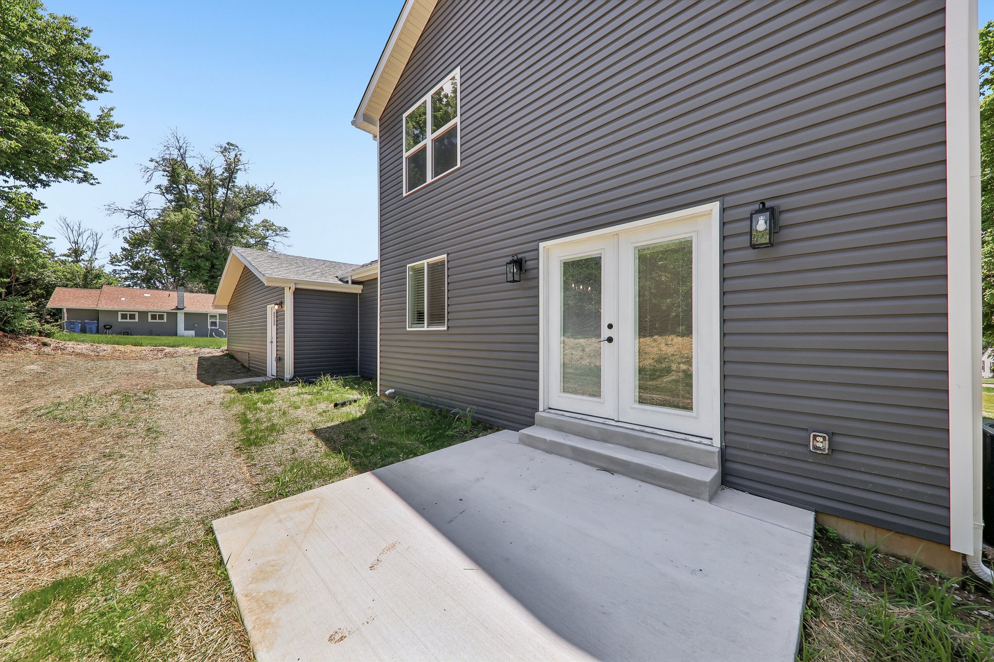 156 Reading Ave-S0206-039.jpg