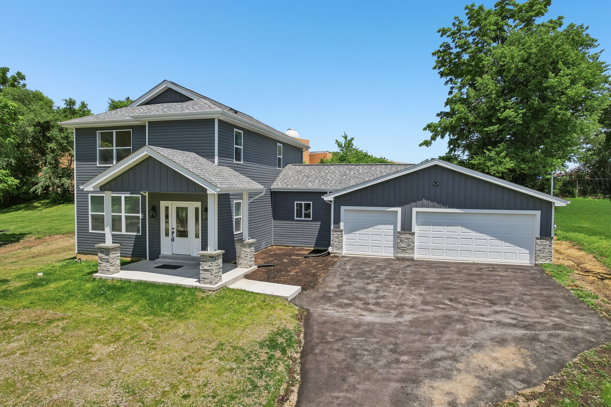 156 Reading Ave-S0206-043.jpg