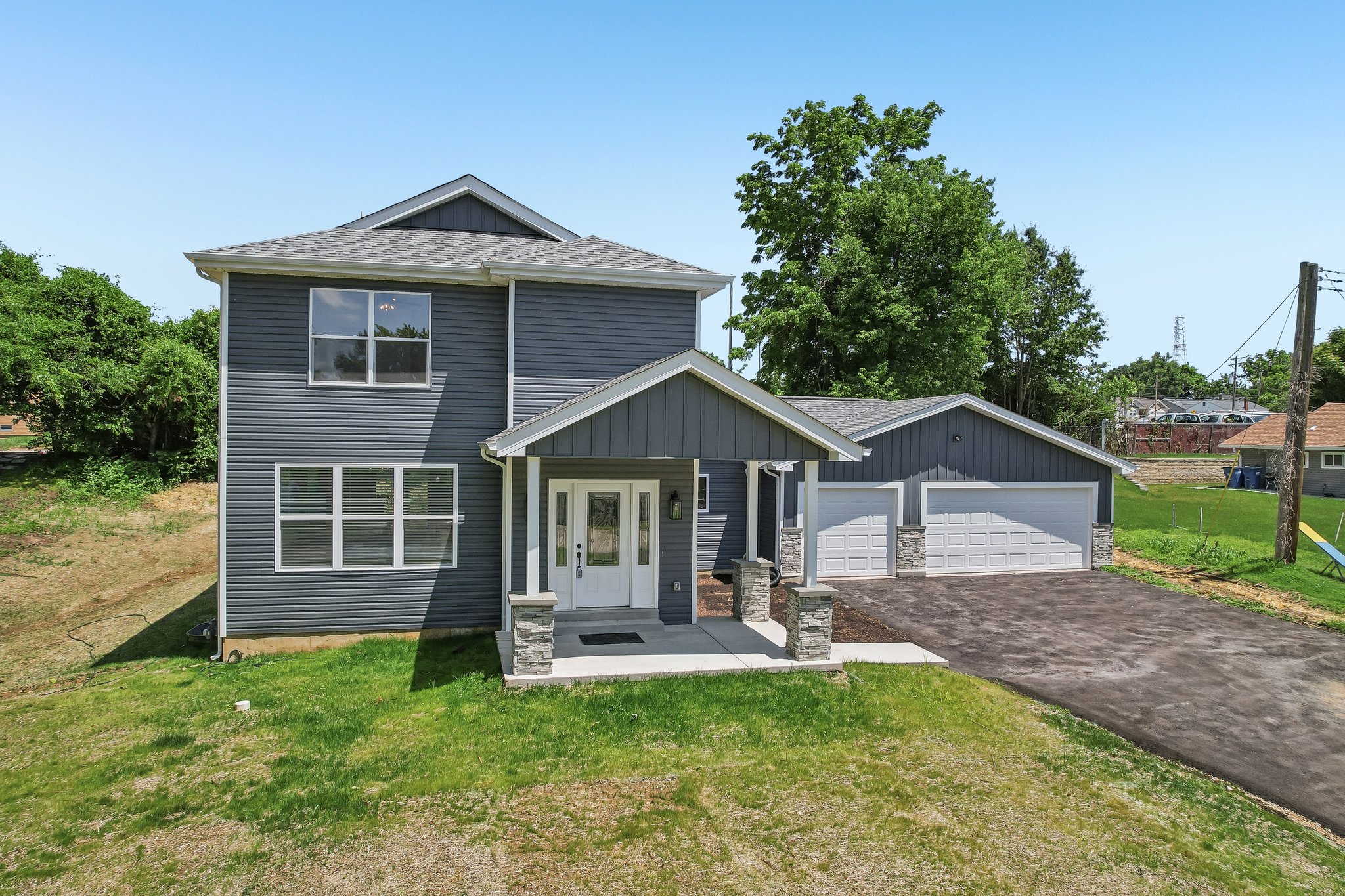 156 Reading Ave-S0206-045.jpg