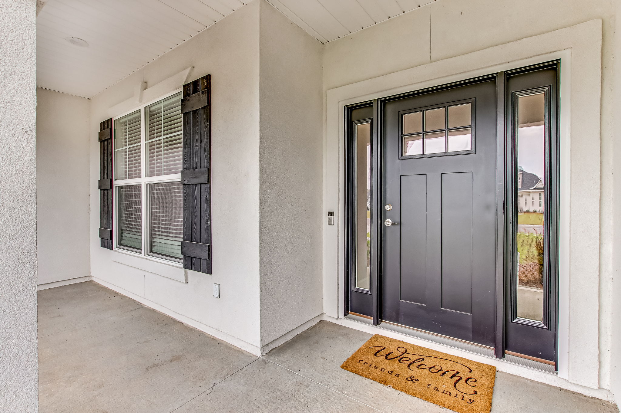 Front Entry Detail