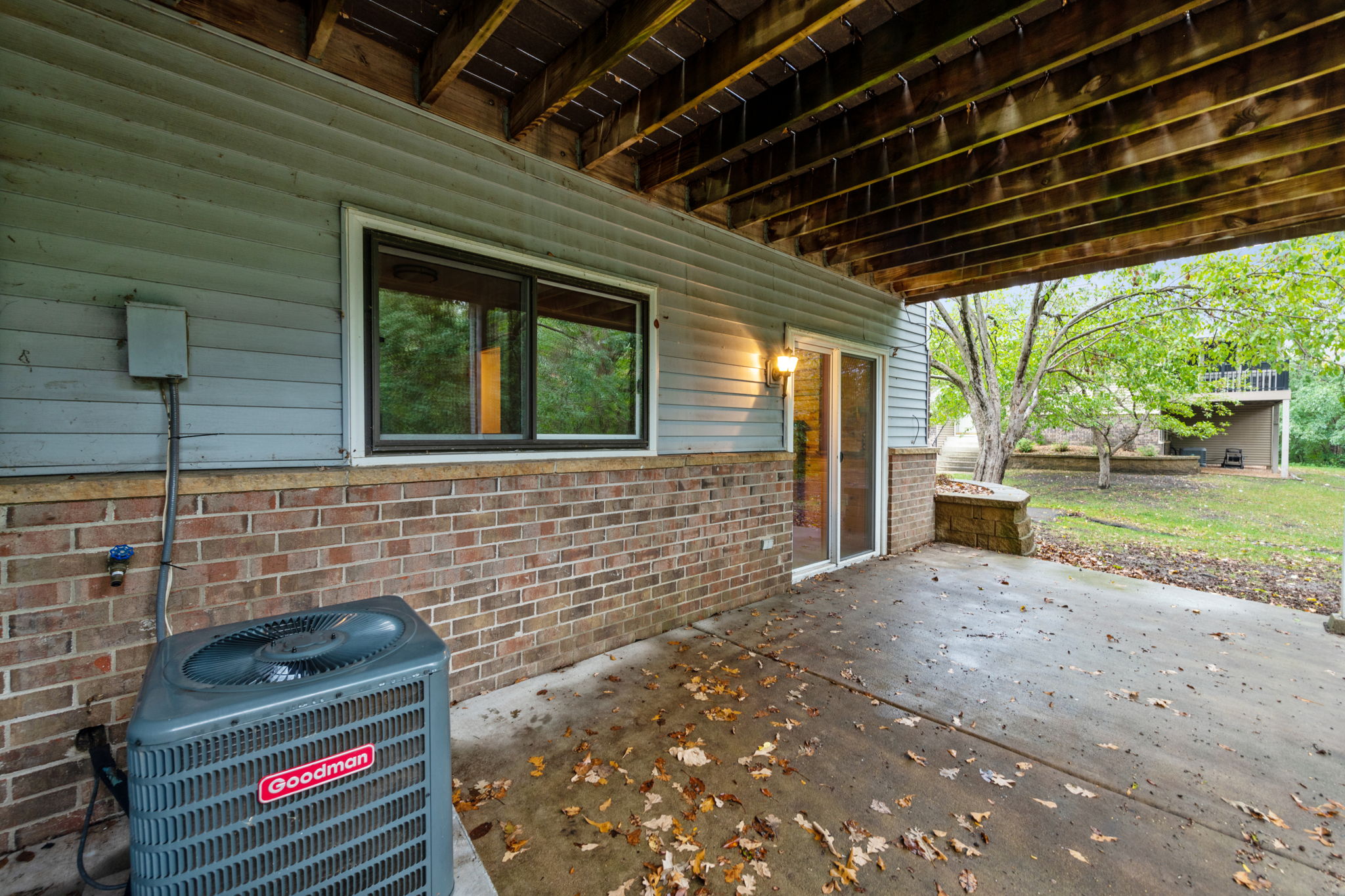 22_Exterior