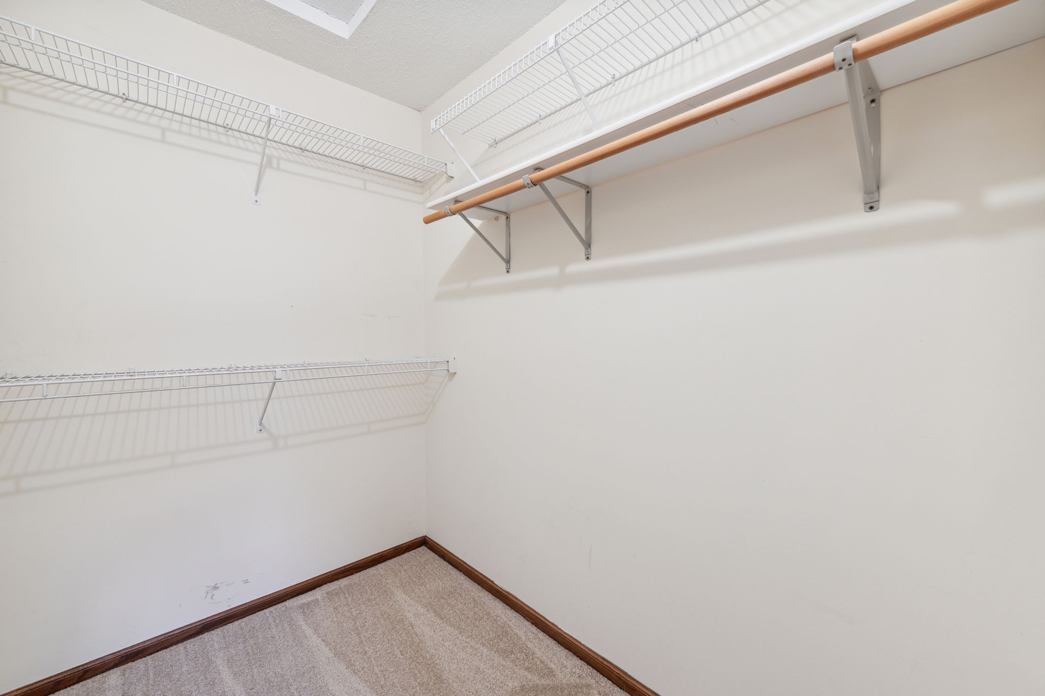 14_Interior
