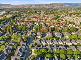 019_F8_AERIAL_1560 Chihong Dr