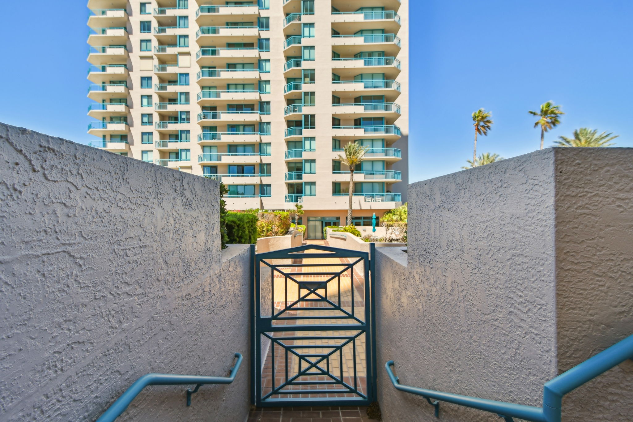 Main Level Patio Gate to Walkways & Outdoor Amenities