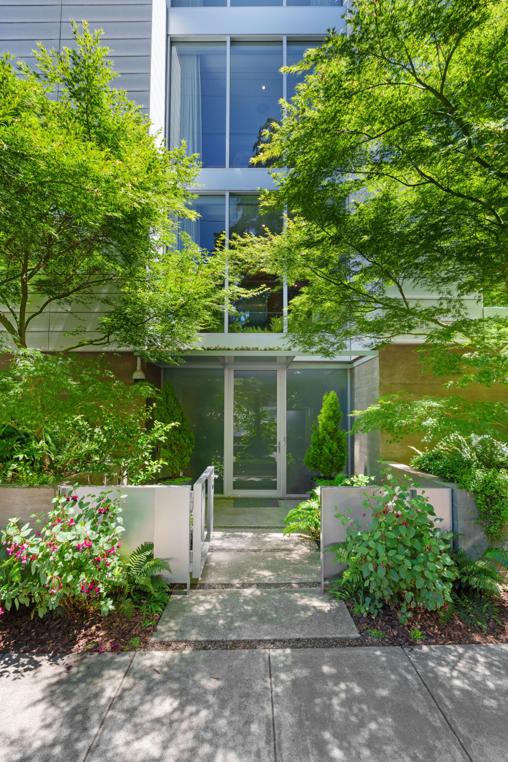 Front entry courtyard