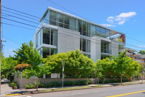 An ideal alternative to a condominium penthouse, with no HOAs or shared entrances and no shared elevators or parking.