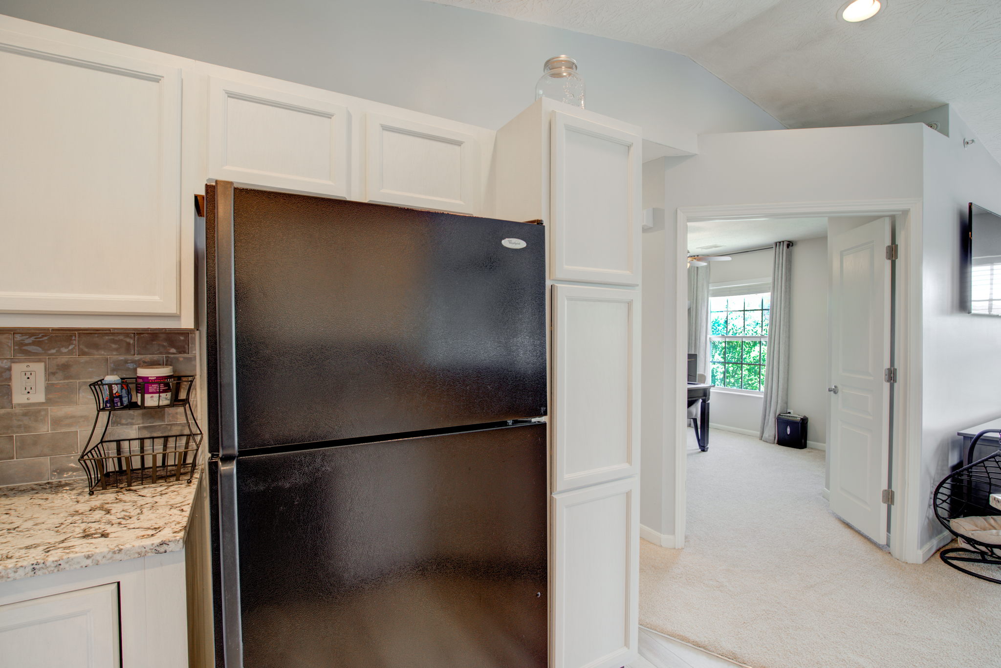 14 Kitchen