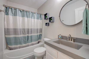 27 Bathroom2