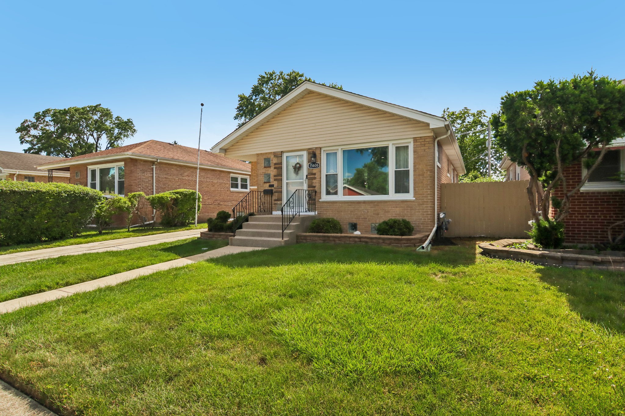 Ingleside Ave-S1406-002.jpg