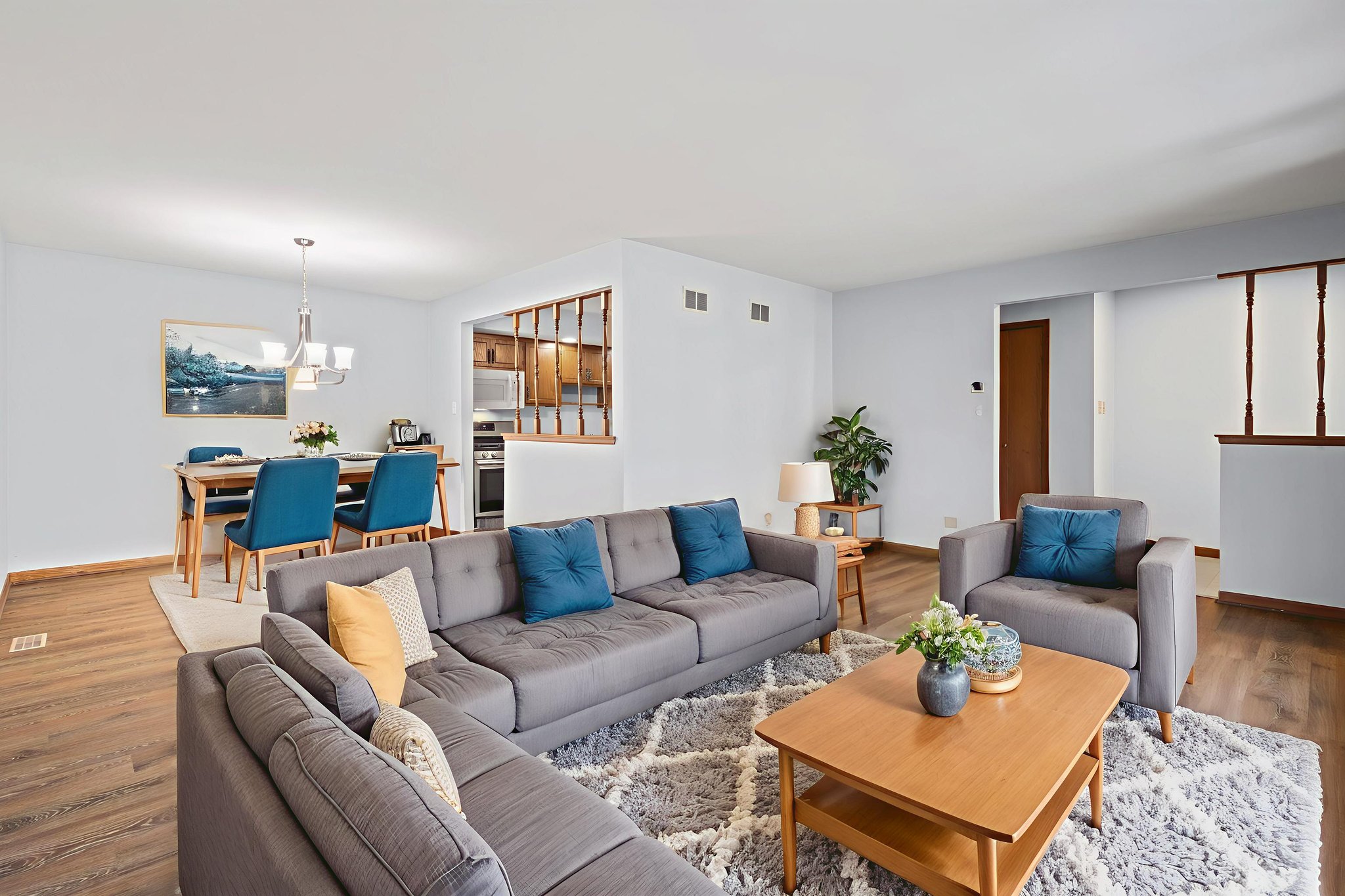 CH7A8282_print virtually staged.jpeg