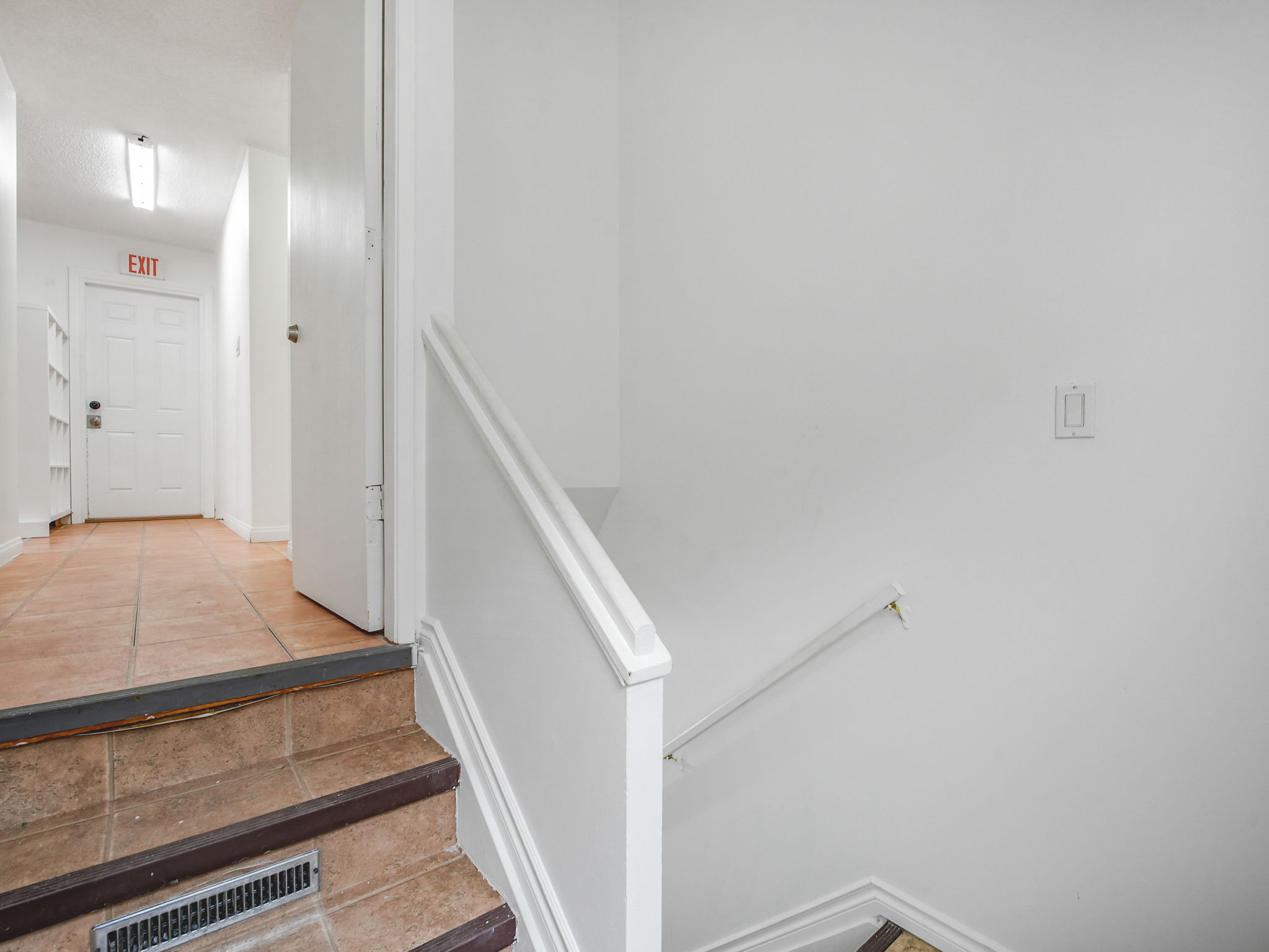  Photo 71