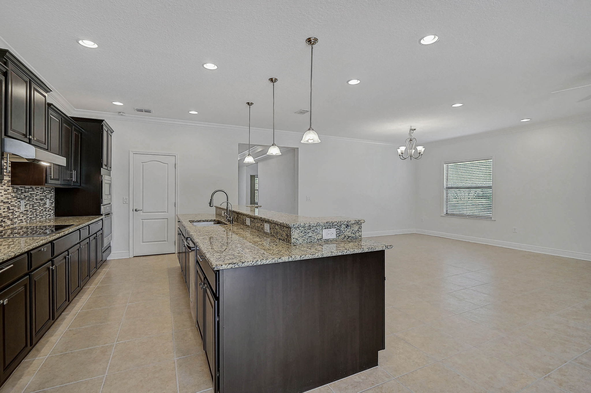 15608 31st St E-7