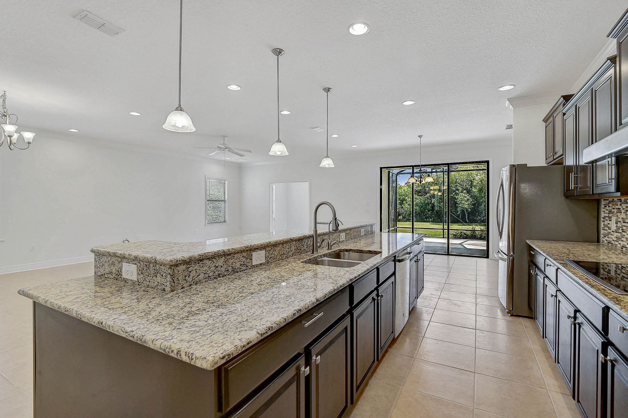 15608 31st St E-8