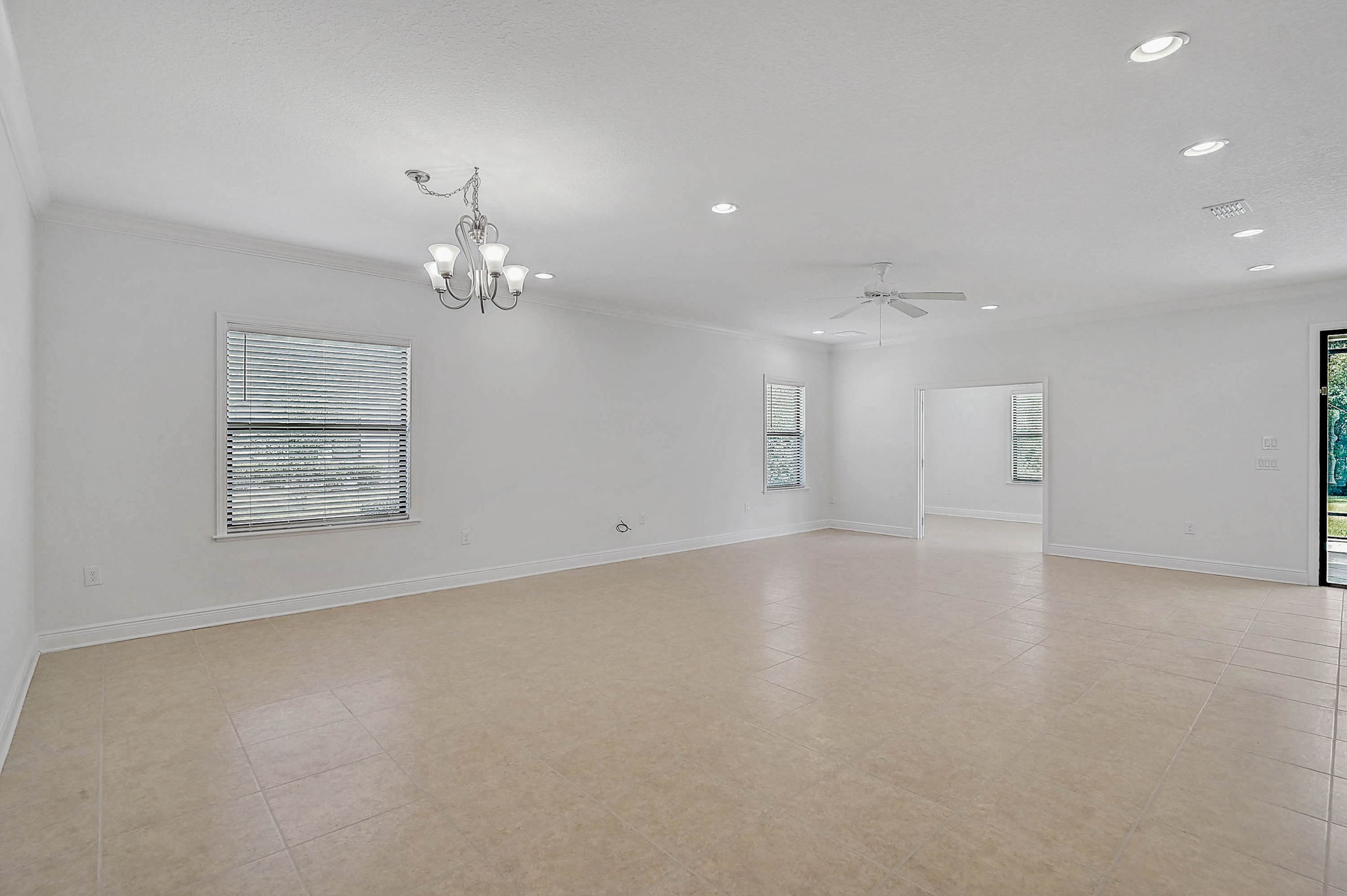 15608 31st St E-14