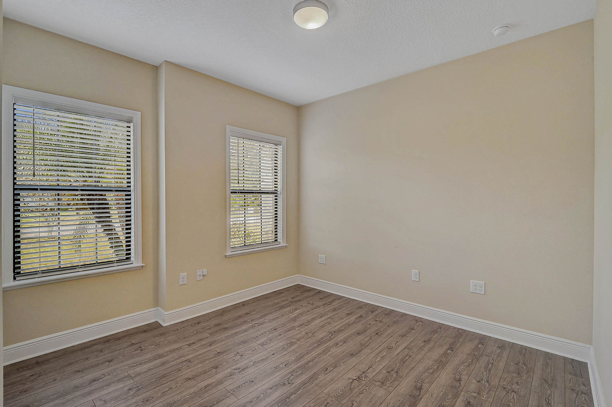 15608 31st St E-27