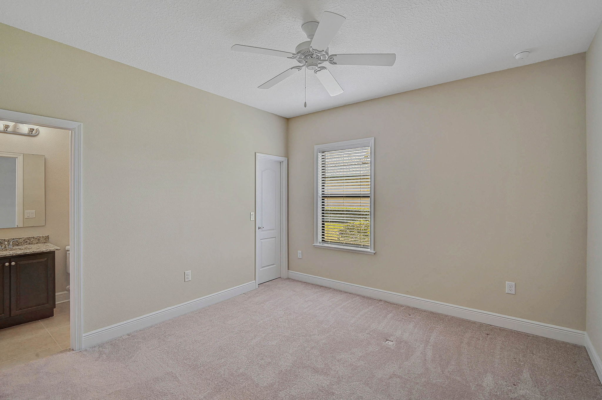15608 31st St E-32