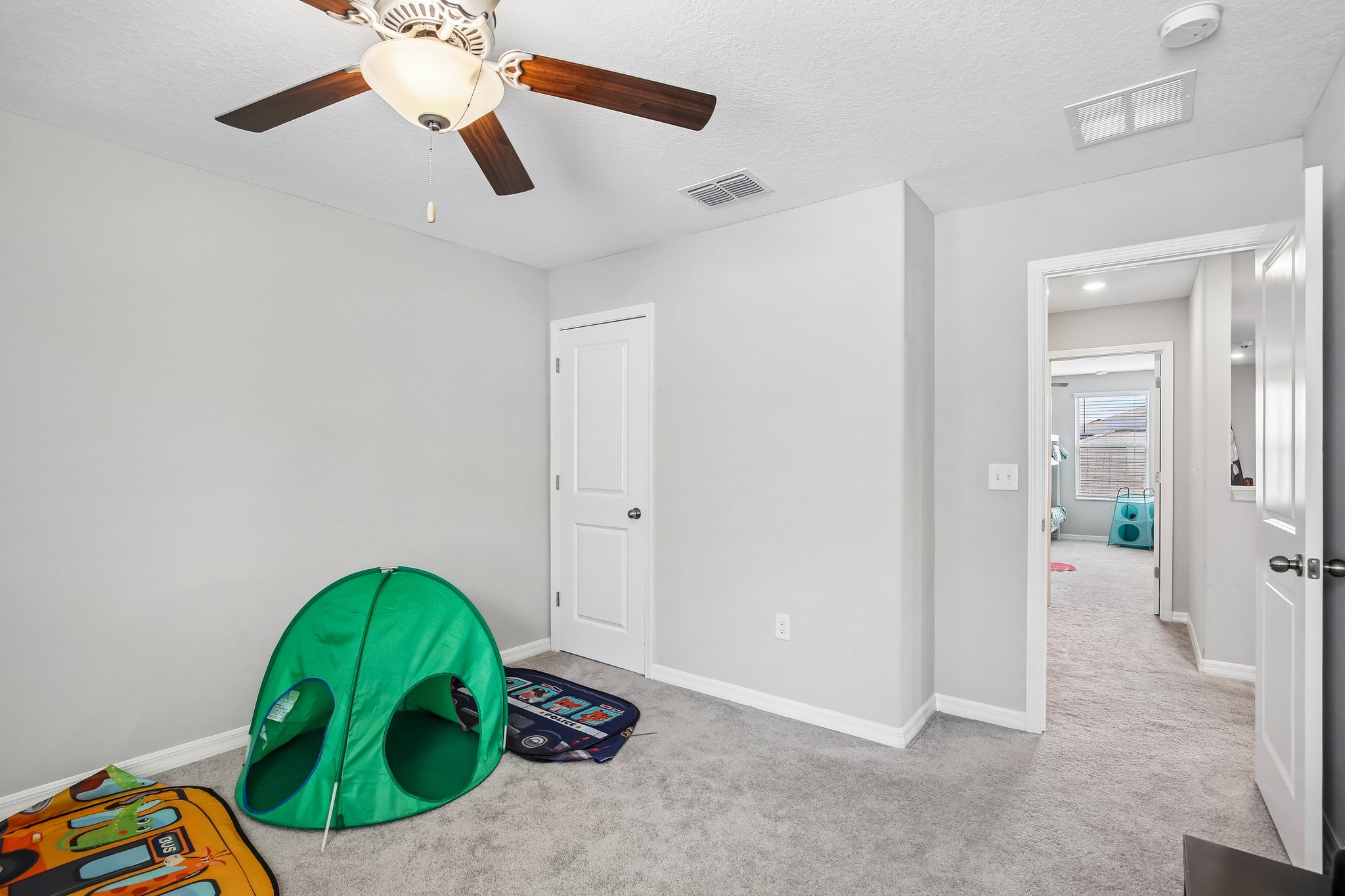 Miller Creek Dr-S1105-033.jpg