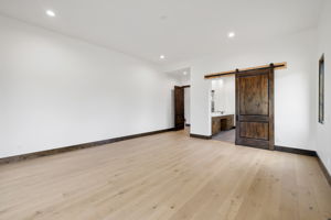 Primary Bedroom_1