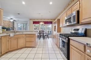 15613 Summit Parke Dr_013 (2).jpg